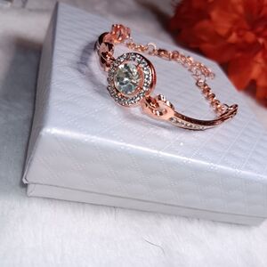 Elegant Rose Gold Bracelet with Crystal Accents